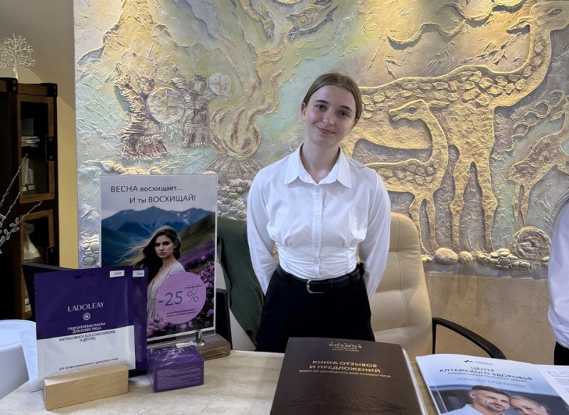 Студентка ЭЮФ - призёр Всероссийского (c международным участием) конкурса курсовых и выпускных квалификационных работ в индустрии туризма и гостеприимства