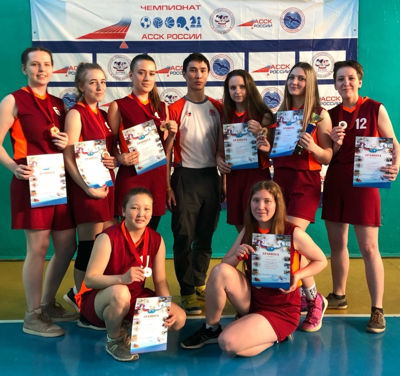 Спартакиада среди учебных заведений города продолжается