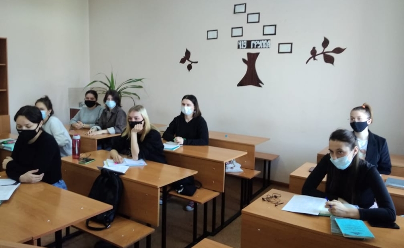 На ИФФ прошел студенческий научно-исследовательский семинар «Актуальные вопросы современной филологии»