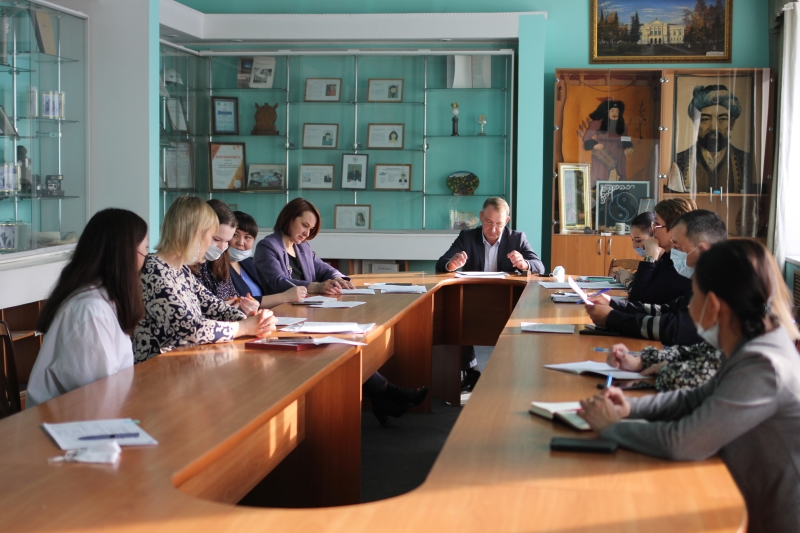 Работодатели Горного Алтая приготовили 250 вакансий для выпускников ГАГУ