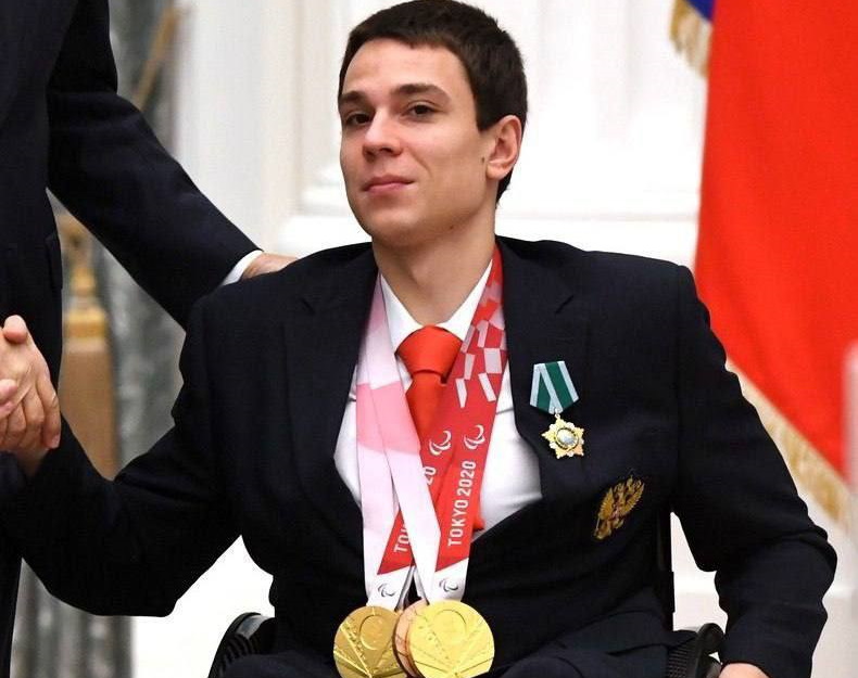 Второе золото Романа Жданова